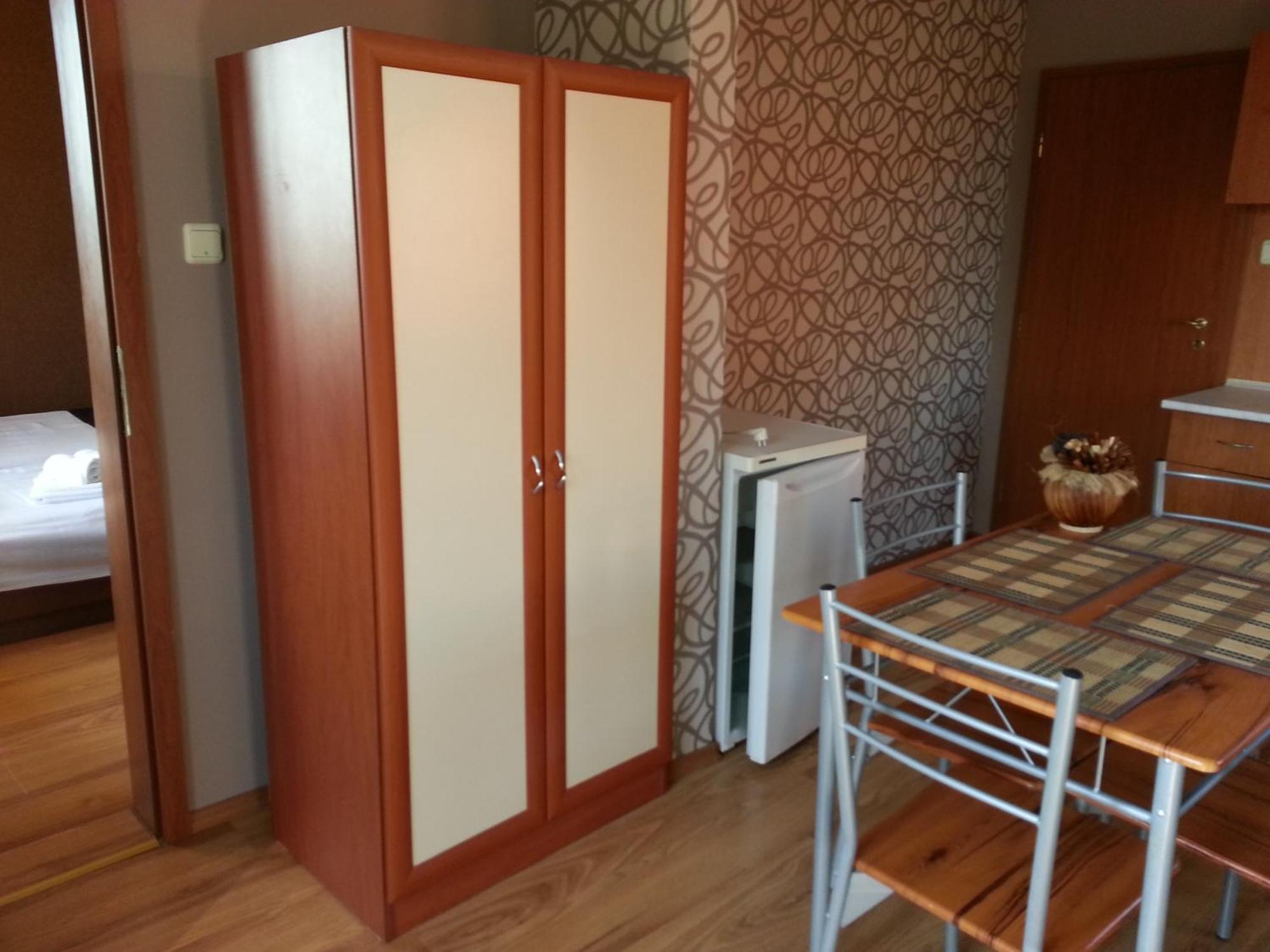 Hristovi Apartments & Studios Pomorie Extérieur photo