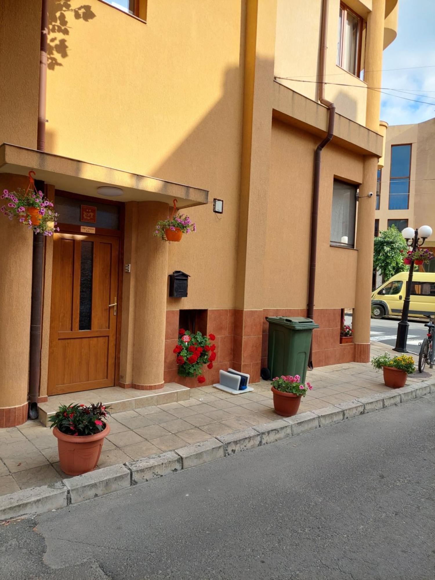Hristovi Apartments & Studios Pomorie Extérieur photo
