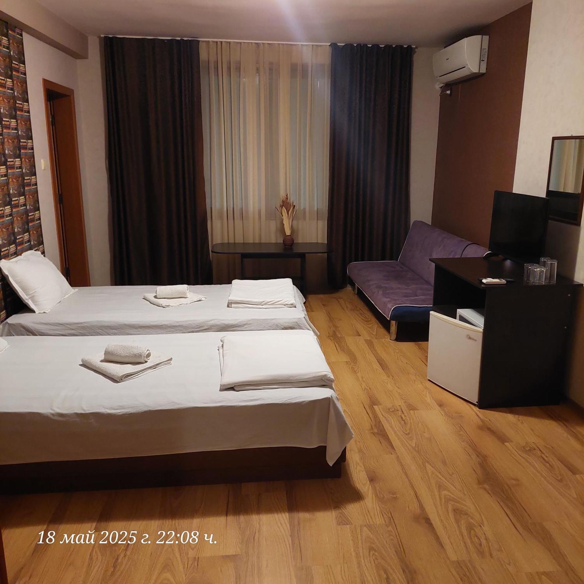 Hristovi Apartments & Studios Pomorie Extérieur photo