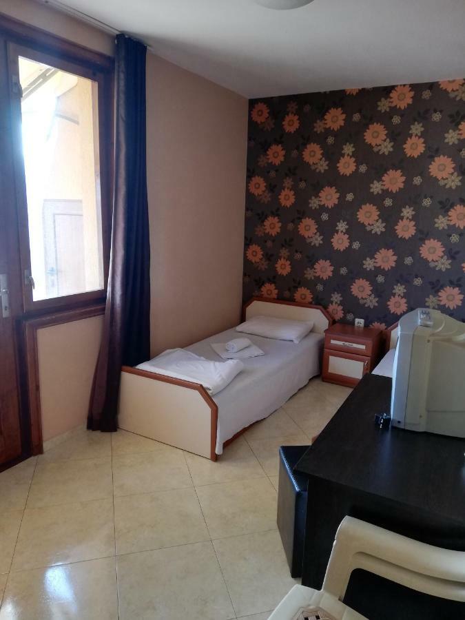 Hristovi Apartments & Studios Pomorie Extérieur photo